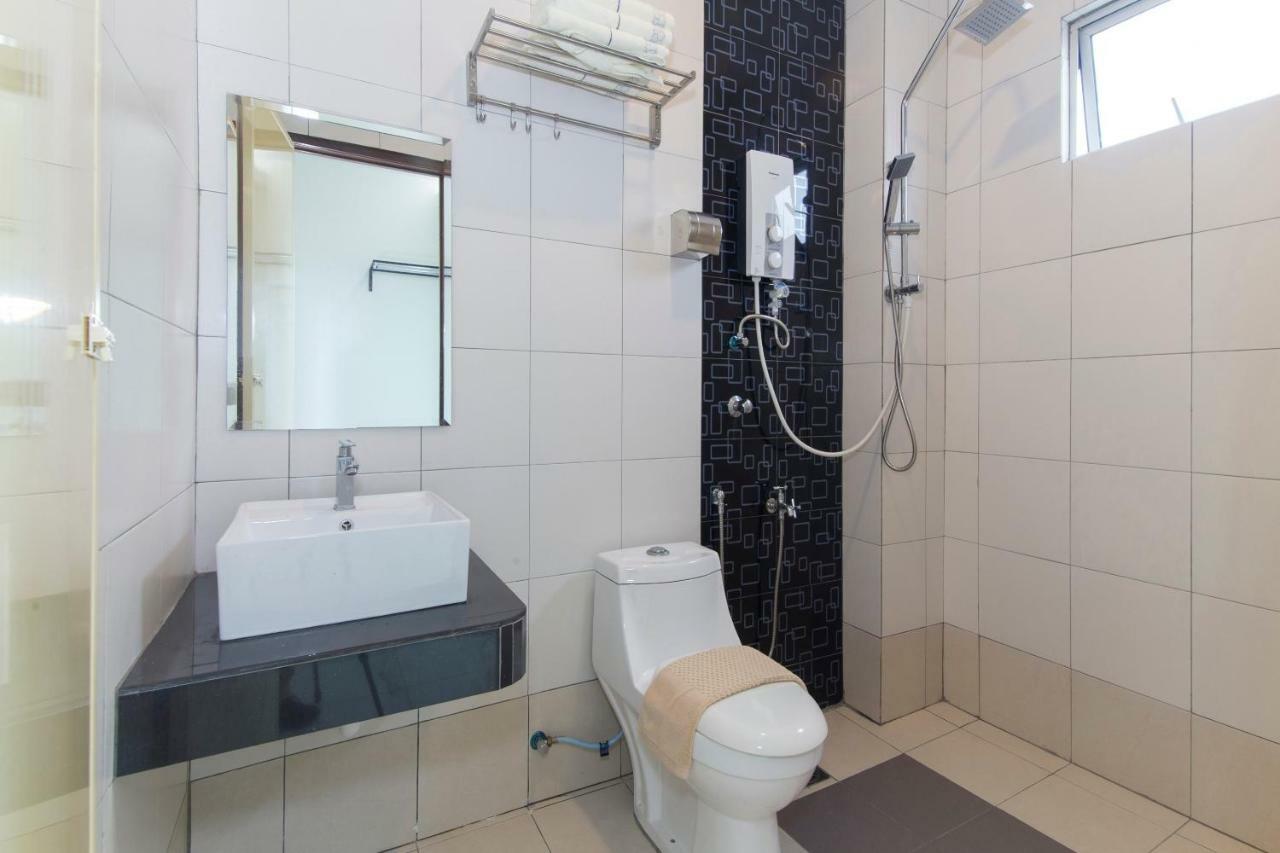 Central Hotel Bahau Eksteriør bilde